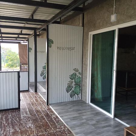 Smile Box Coffee & Resort Nong Hin Екстериор снимка