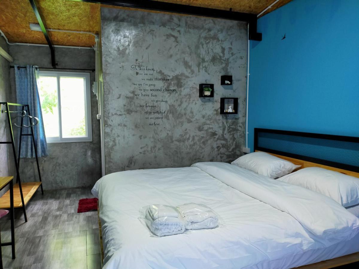 Smile Box Coffee & Resort Nong Hin Екстериор снимка