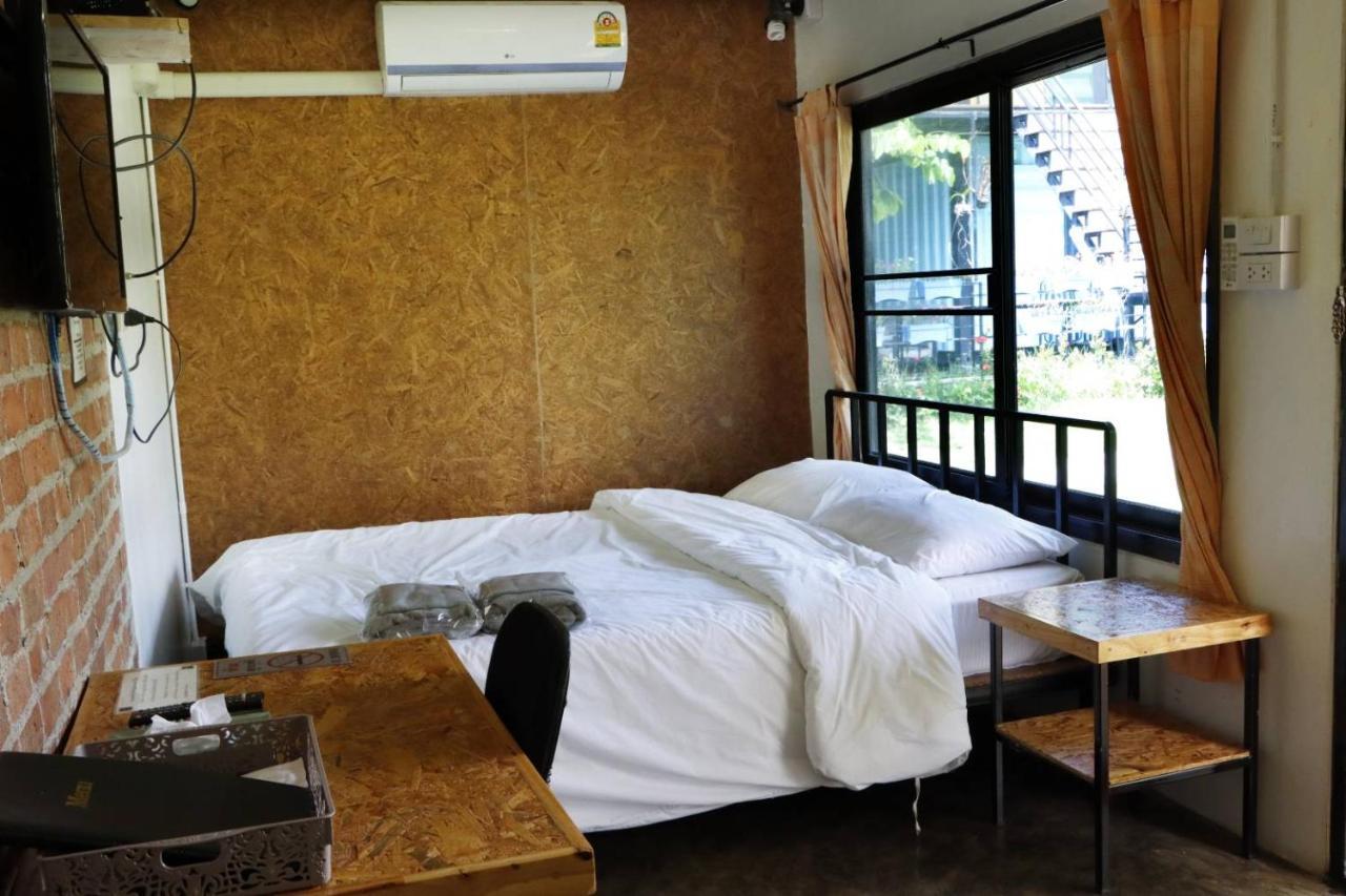 Smile Box Coffee & Resort Nong Hin Екстериор снимка