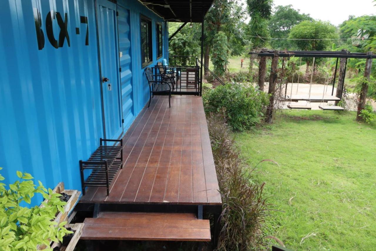 Smile Box Coffee & Resort Nong Hin Екстериор снимка
