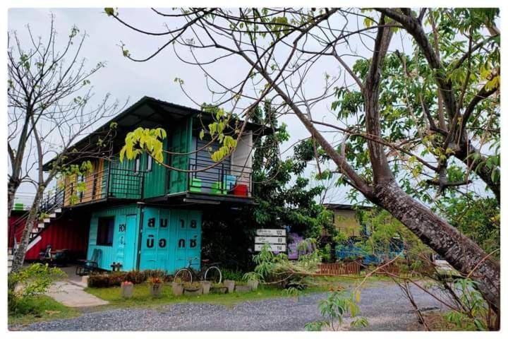 Smile Box Coffee & Resort Nong Hin Екстериор снимка