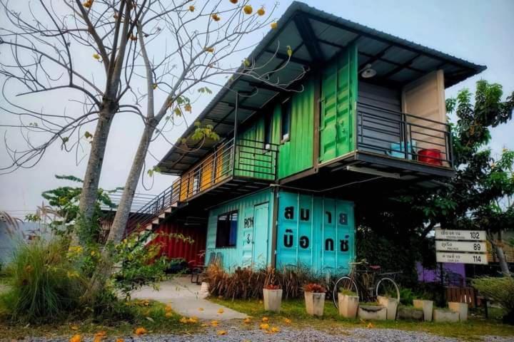 Smile Box Coffee & Resort Nong Hin Екстериор снимка