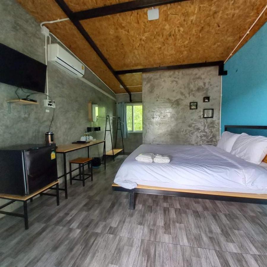 Smile Box Coffee & Resort Nong Hin Екстериор снимка