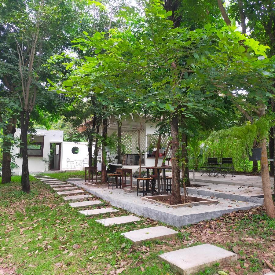 Smile Box Coffee & Resort Nong Hin Екстериор снимка