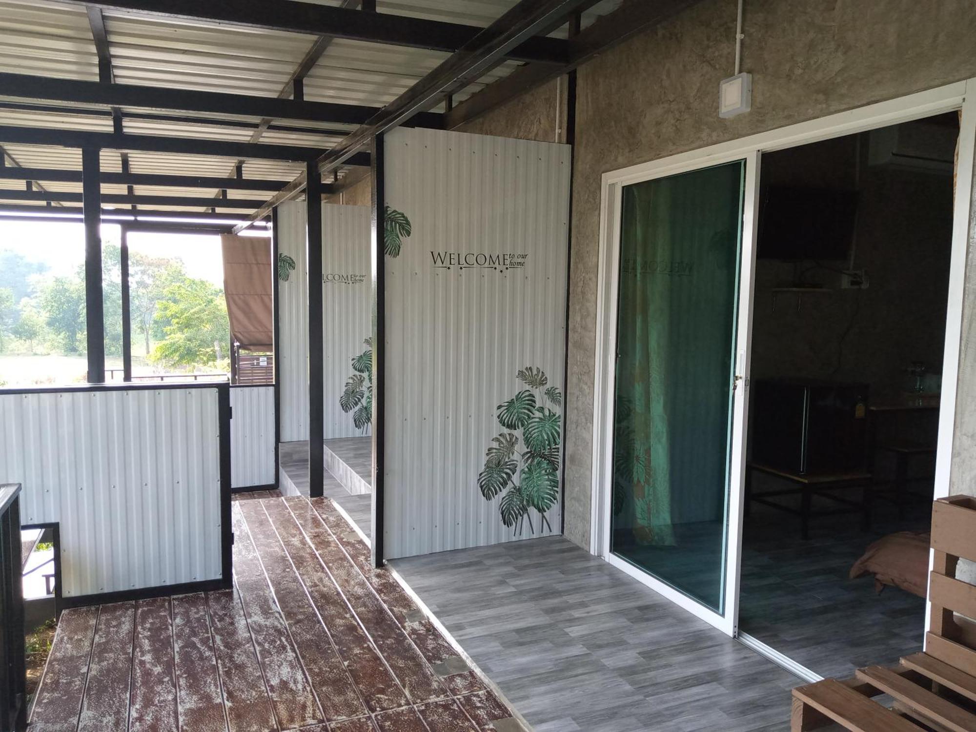 Smile Box Coffee & Resort Nong Hin Екстериор снимка